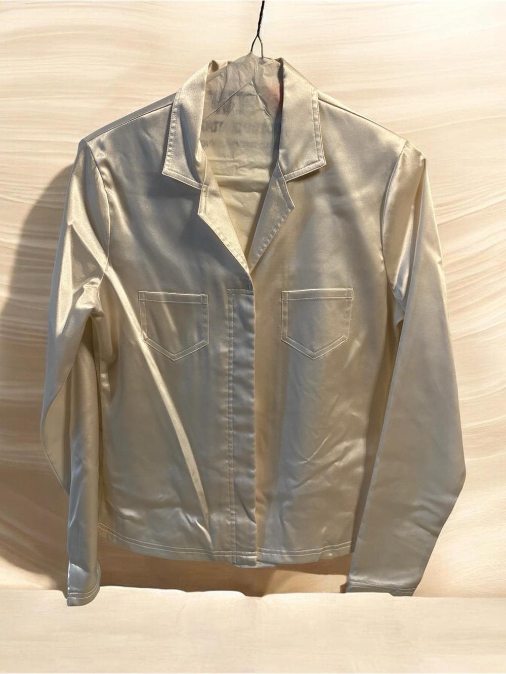 kathy ireland Cream Satin-Look Lightweight shirt